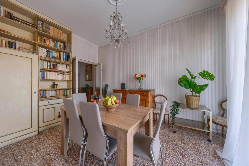 Esclusivo Fiorentino 120mq Netflix, Ac Apartment