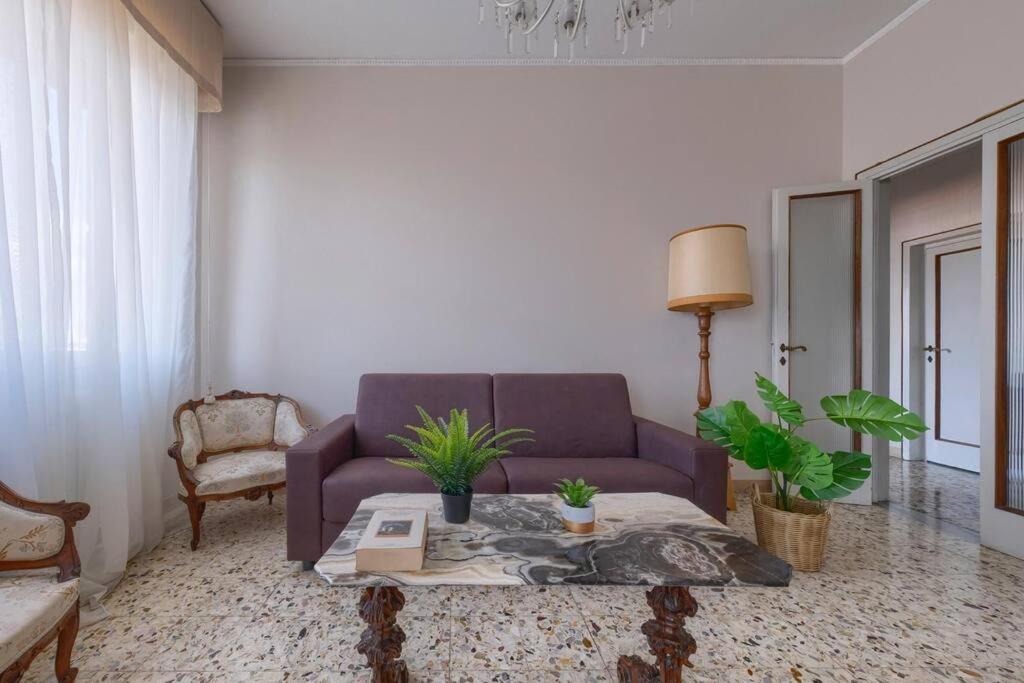 Esclusivo Fiorentino 120mq Netflix, Ac Apartment Florence