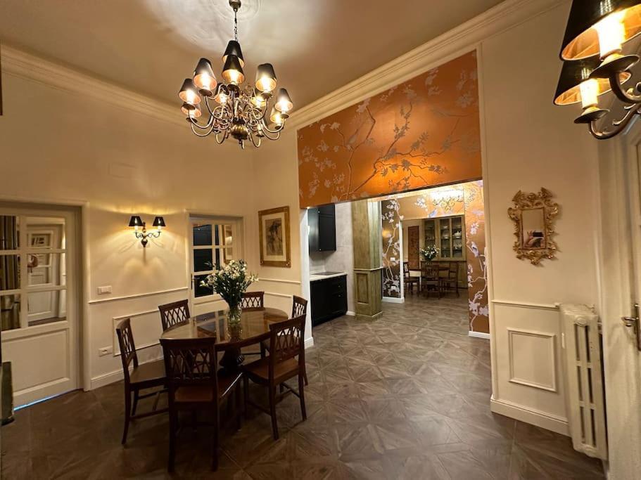 Santa Caterina Palace In Florence-3 Bedroom * Florenz