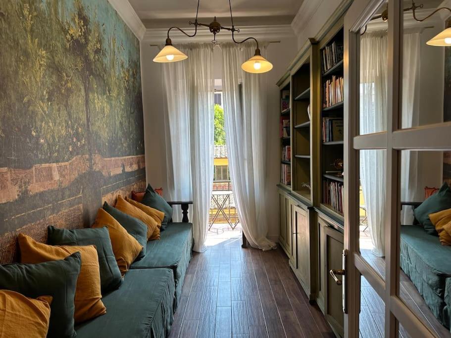 Apartment Santa Caterina Palace In Florence-3 Bedroom *