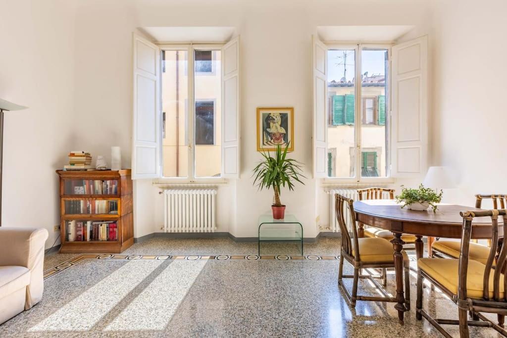 Academia Of Davide Spacious Florence