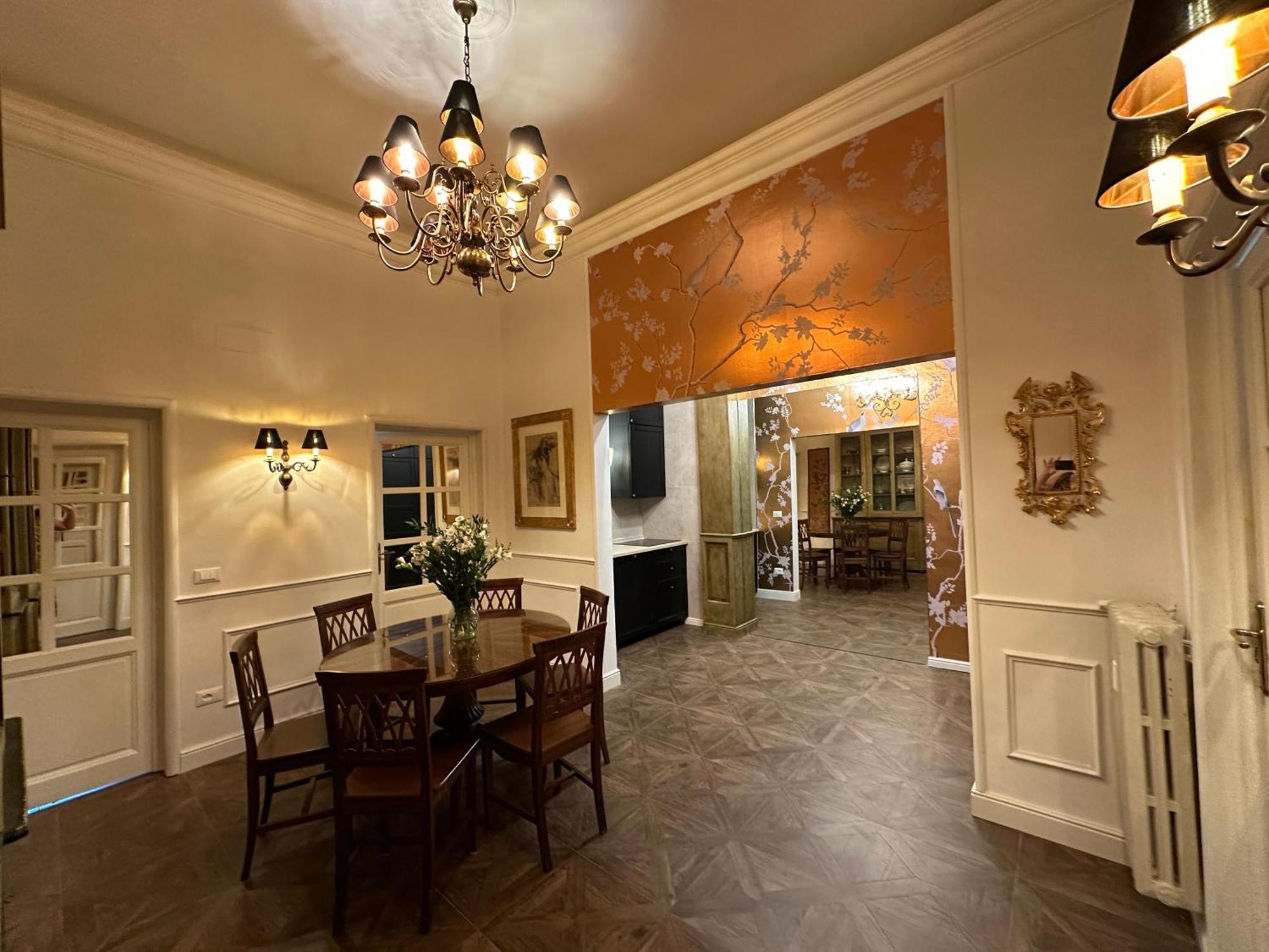 Santa Caterina Palace In Florence-3 Bedroom