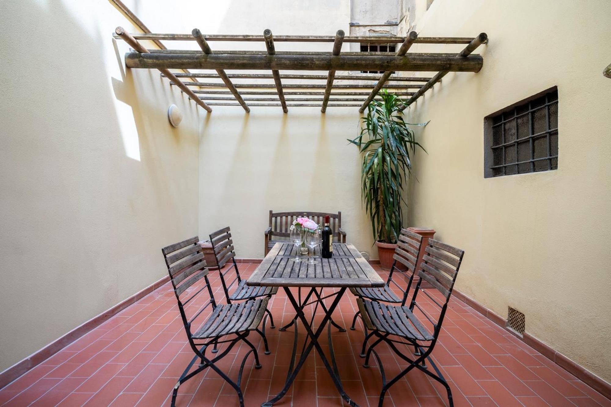 Station With Garden Apartamento Florença
