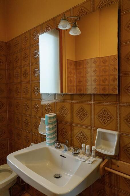 Fanciful 2-br Outside Ztl Appartement Florence