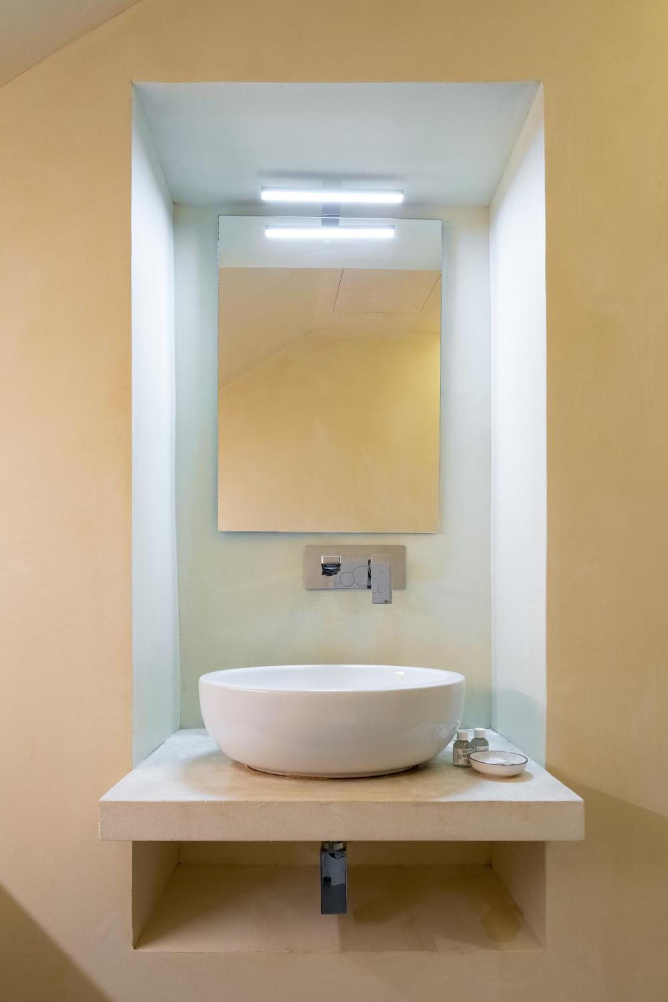 Keys Of Italy - Benci 20 Fresco - Frescoes One Bedroom Santa Croce Appartement Florence