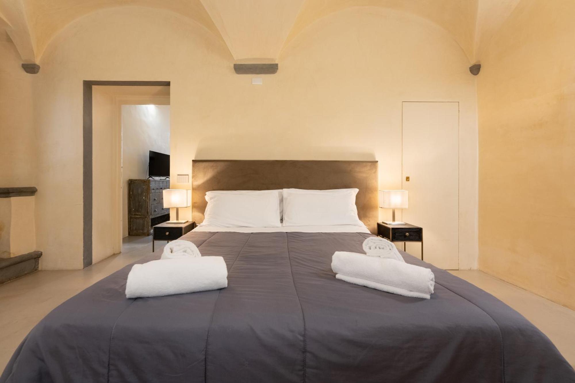 Keys Of Italy - Benci 20 Fresco - Frescoes One Bedroom Santa Croce Appartement Florence