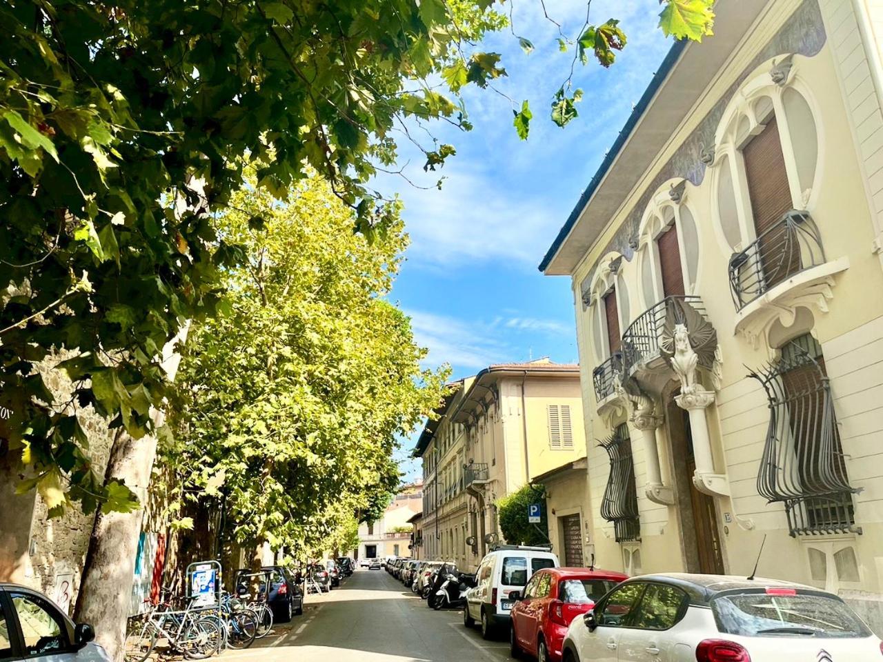 Oltrarno Hideway With Garage