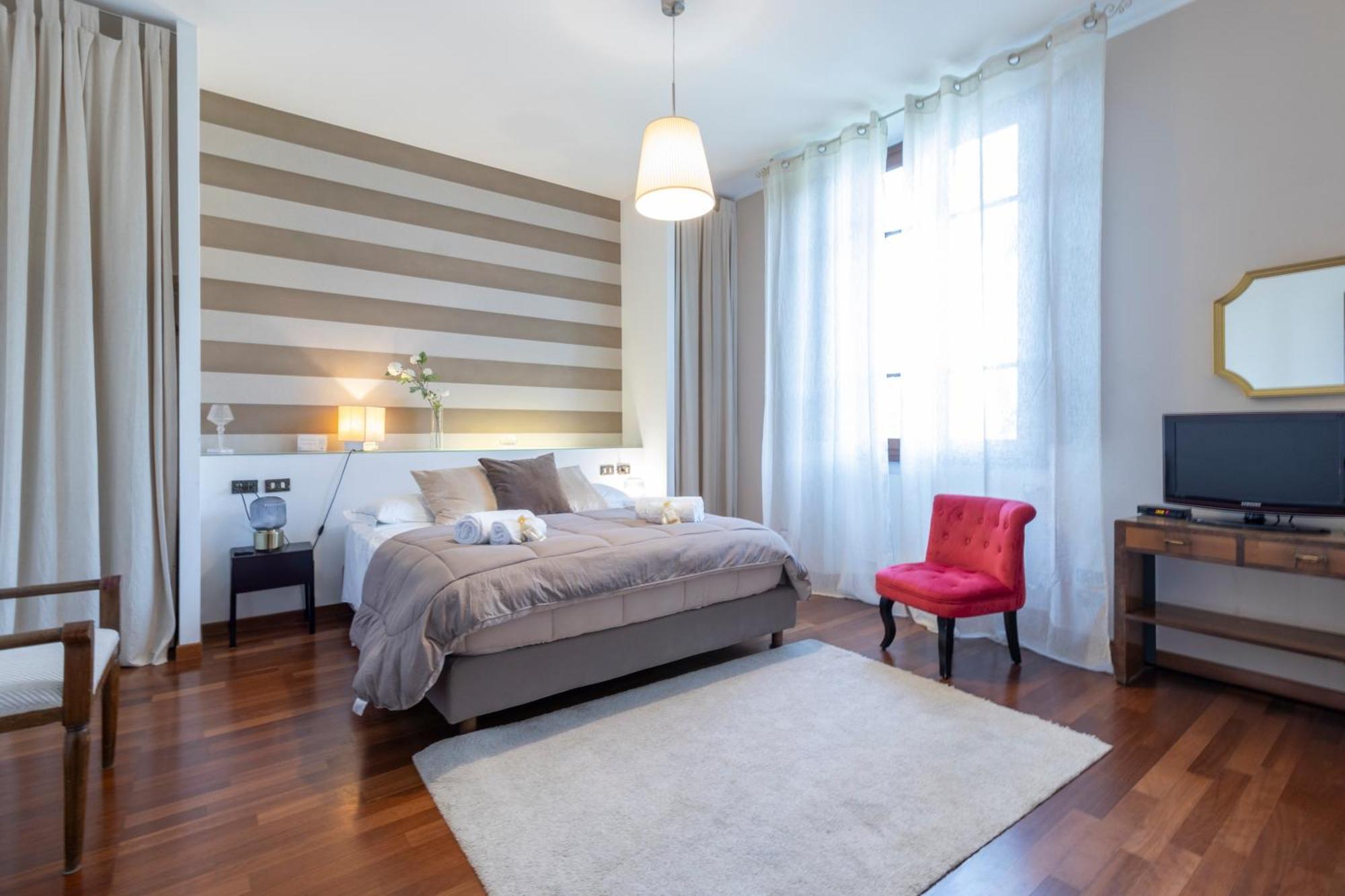 Lia - In With Private Garden And Pool * Florence