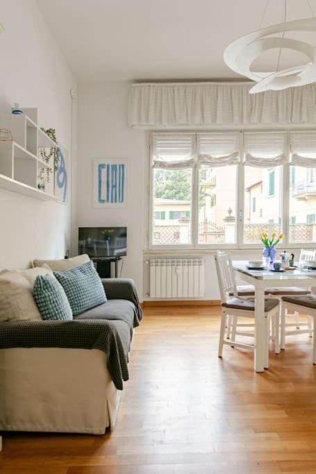 Bright & Cozy, Easy To Reach In Appartement Florence