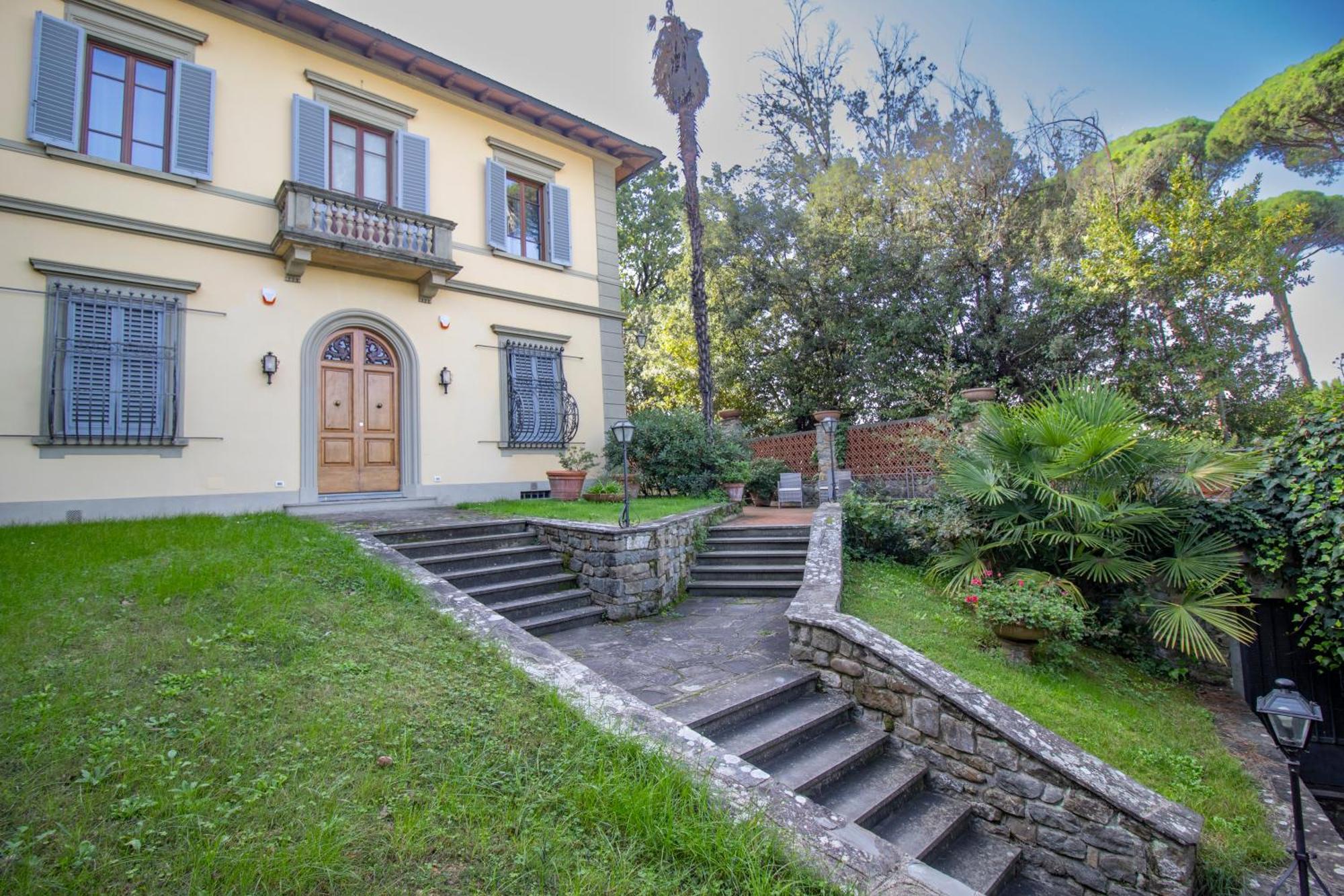 Lia - In With Private Garden And Pool Florence