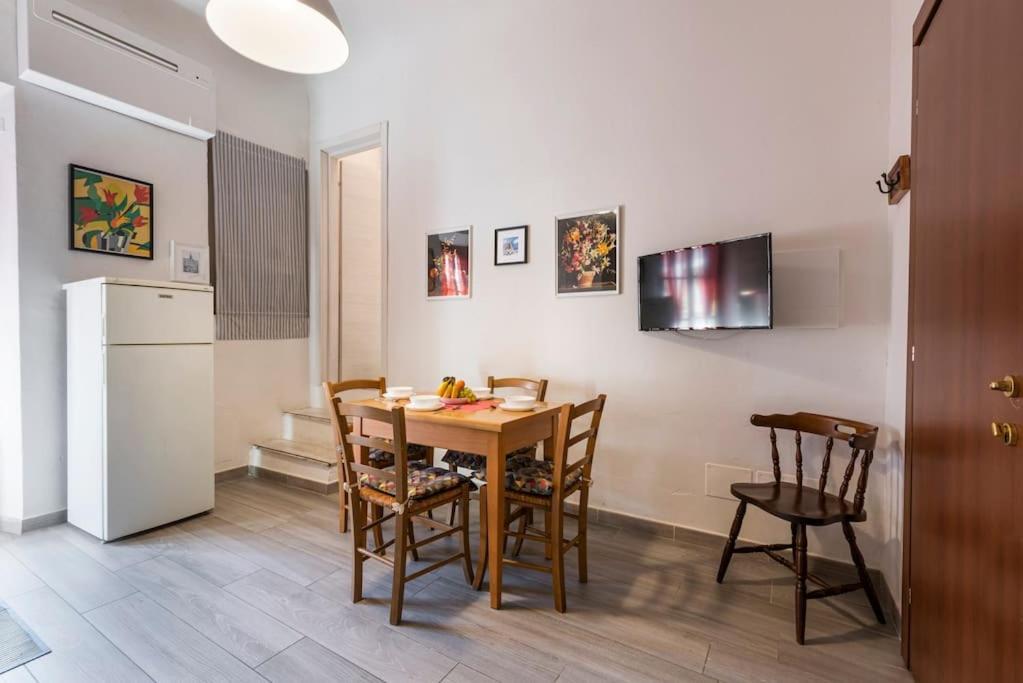 Live Like A Florentine Next To Santa Croce Square Appartement Florence