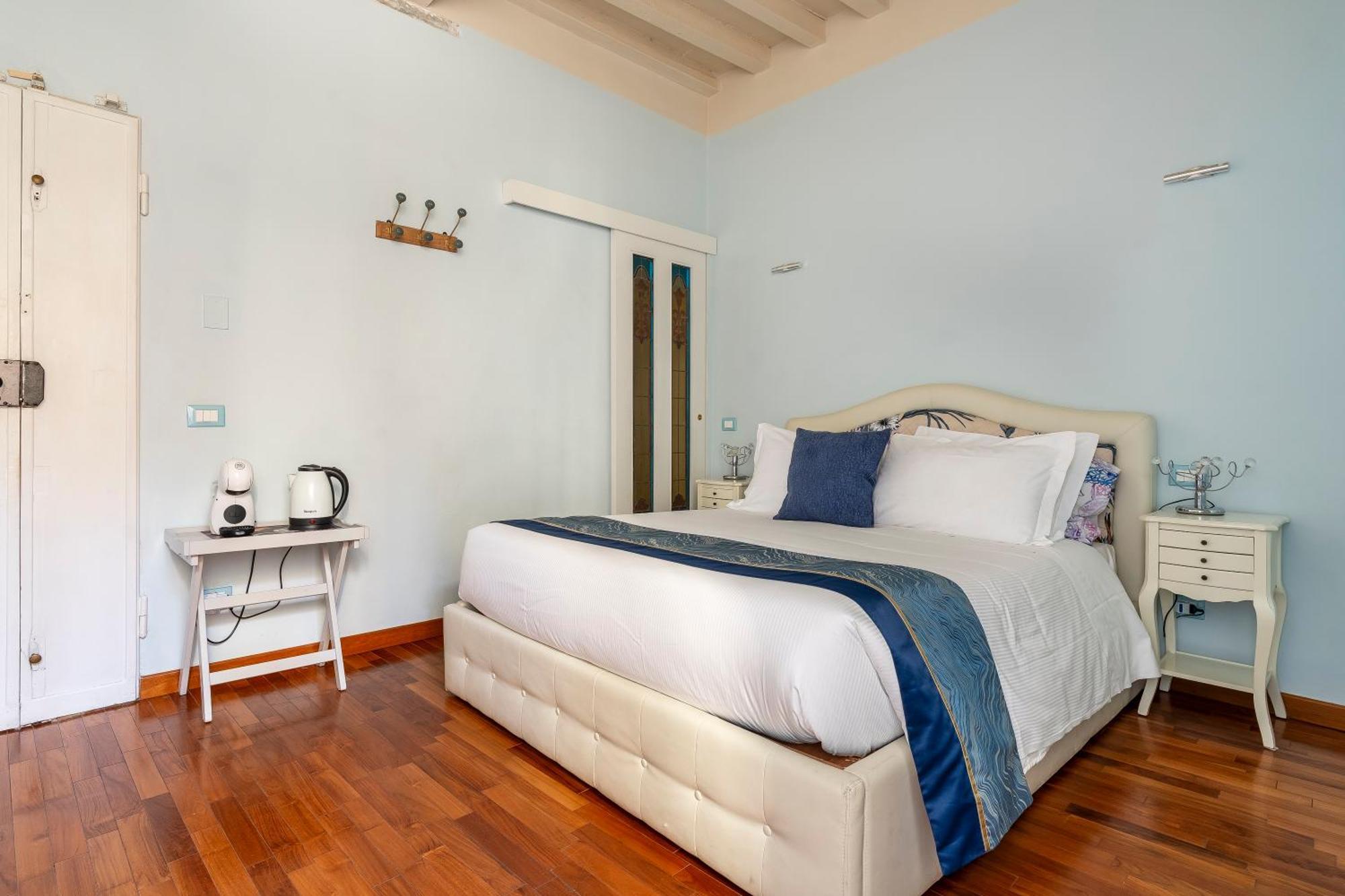 View Boutique - Milu Holidays