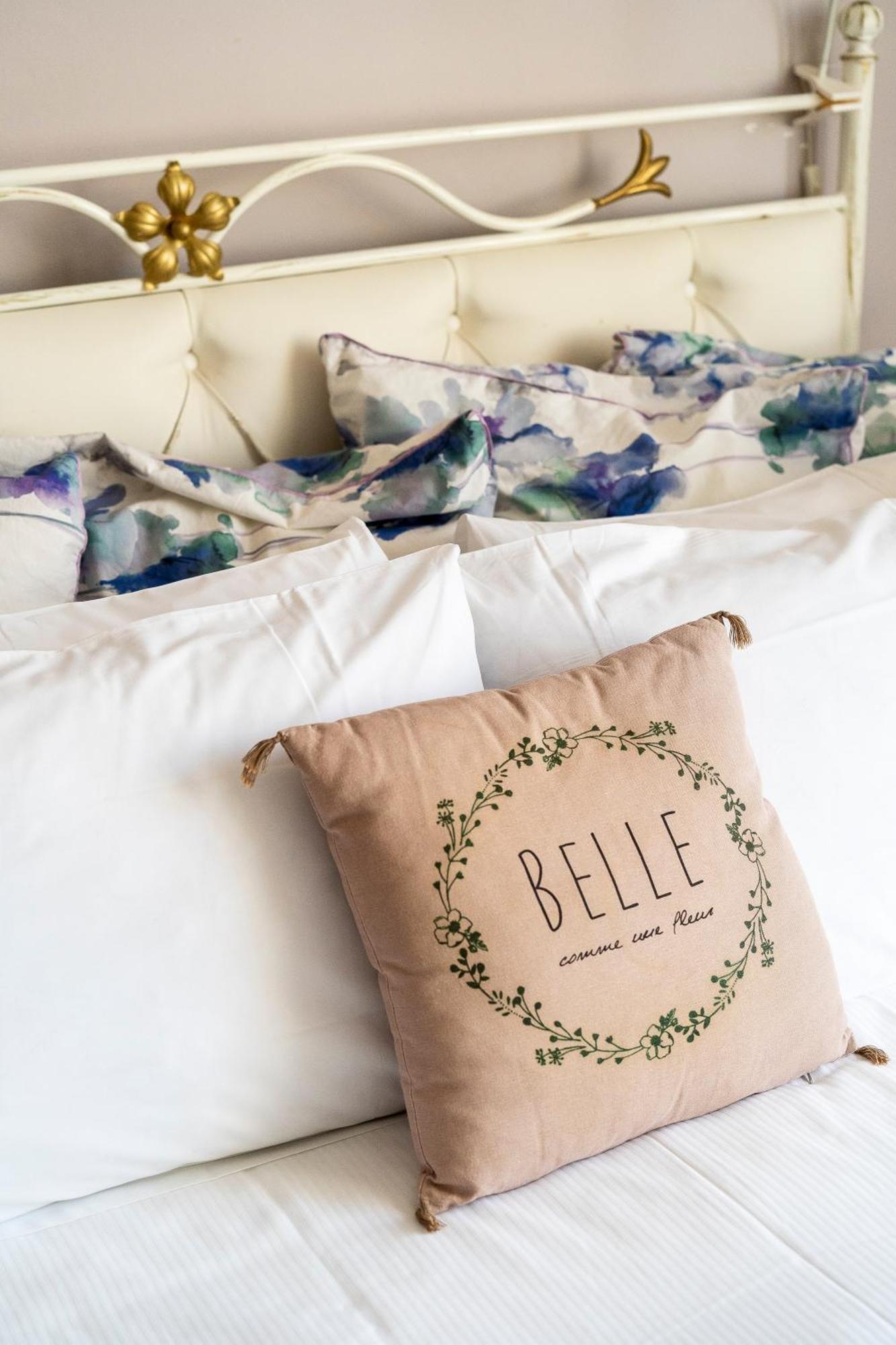 View Boutique - Milu Holidays