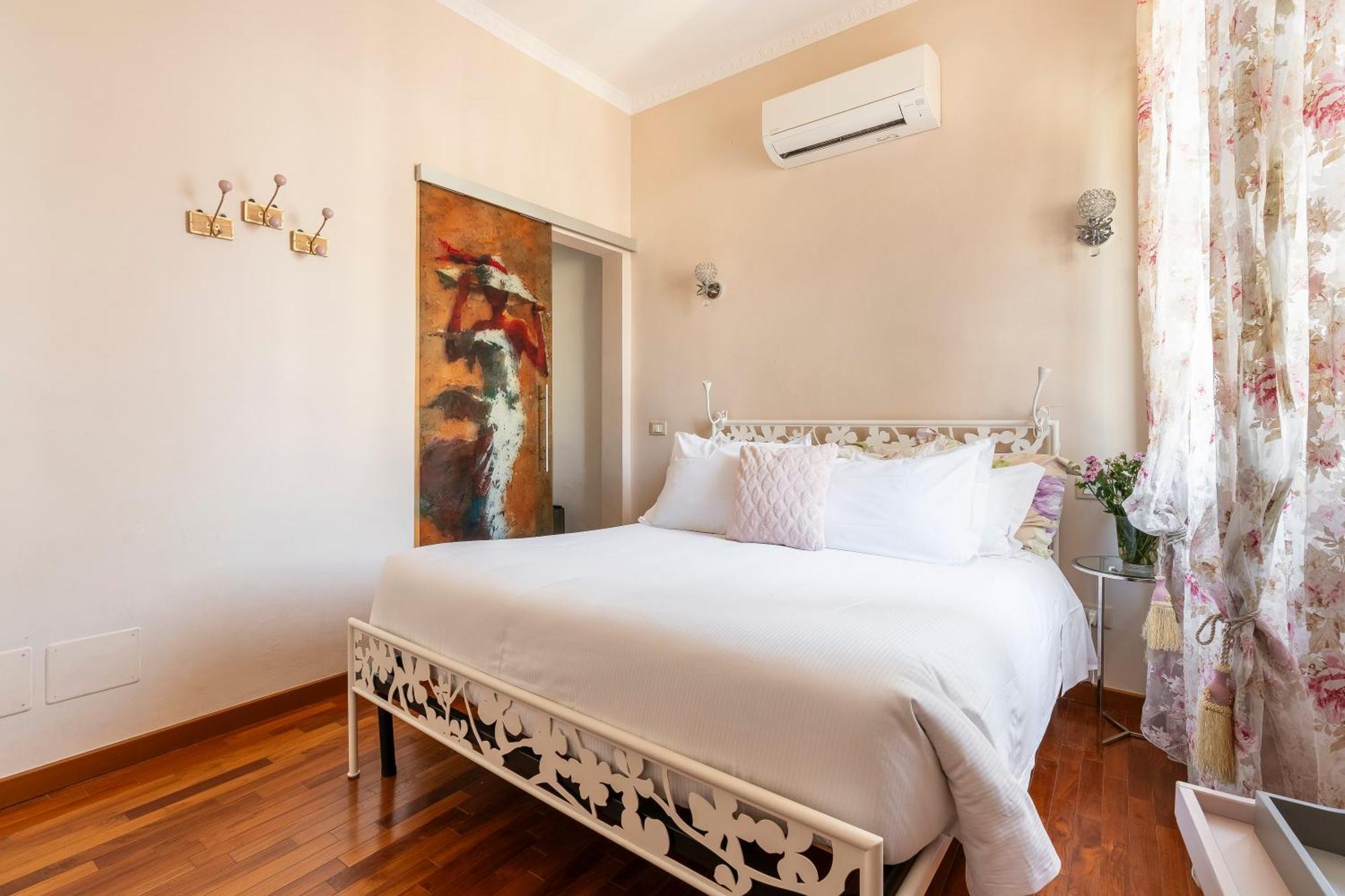 View Boutique - Milu Holidays Florenz
