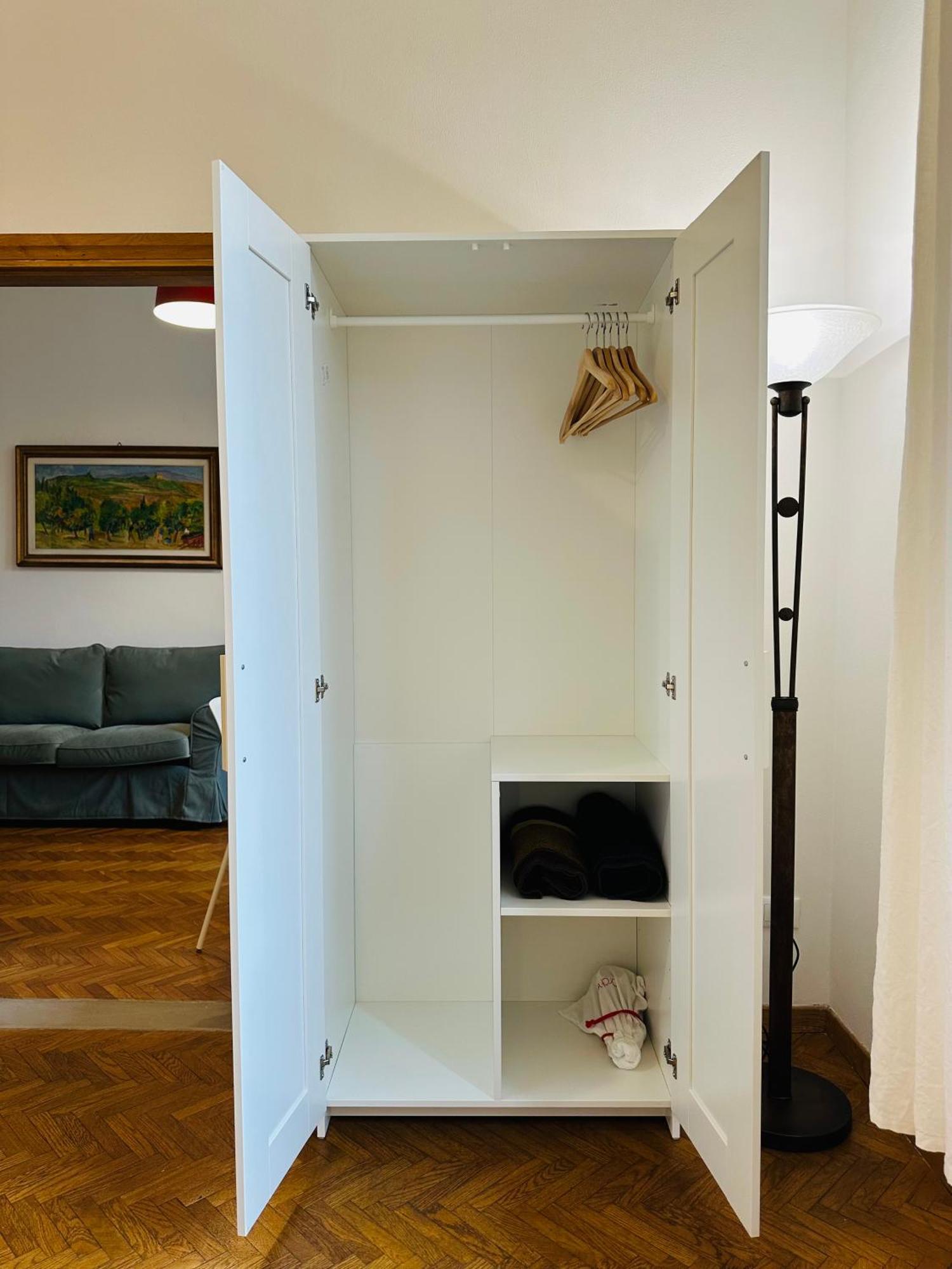 Apartment Poggi 7 *