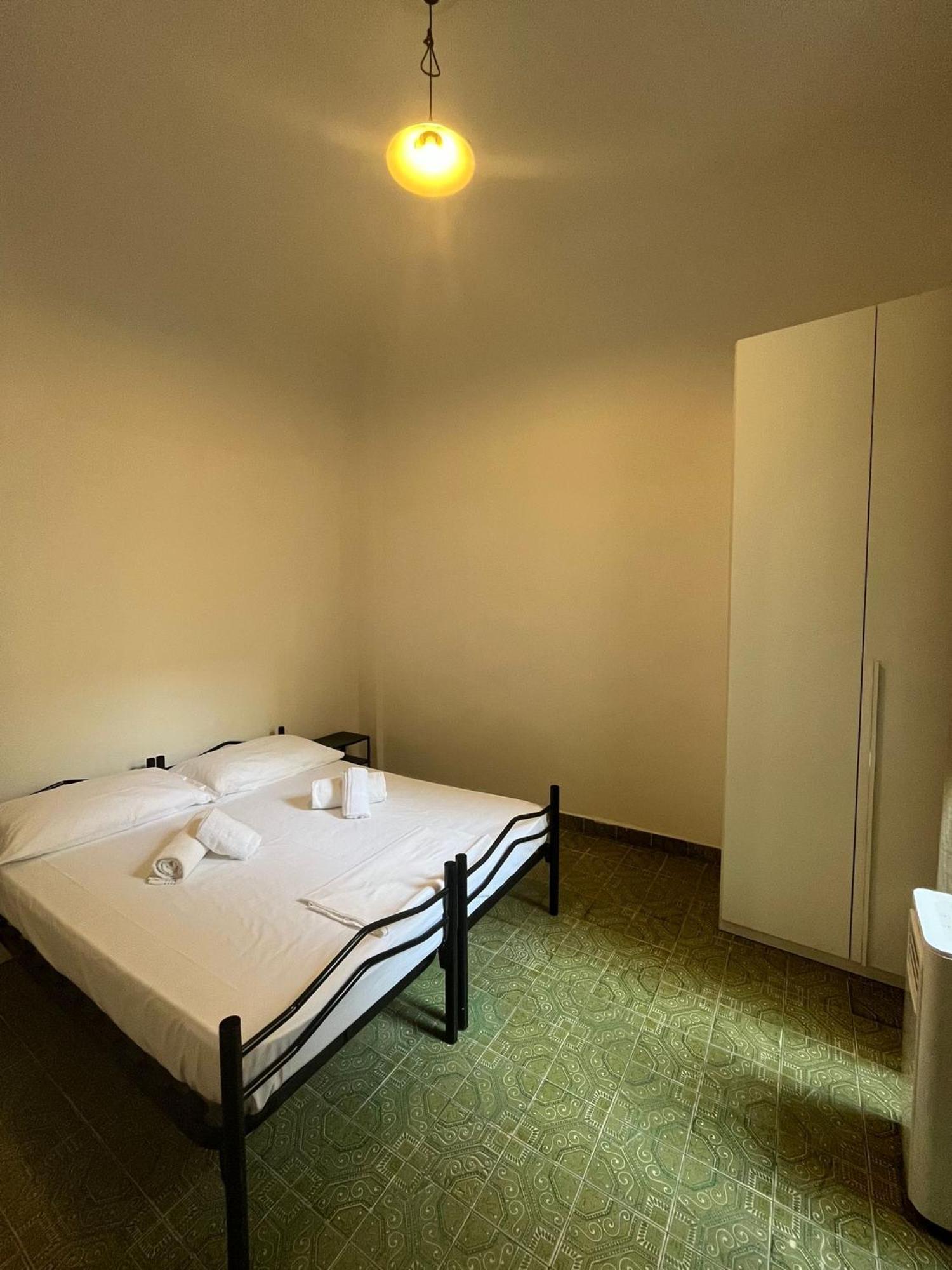 Bnb Centrale Couette-café