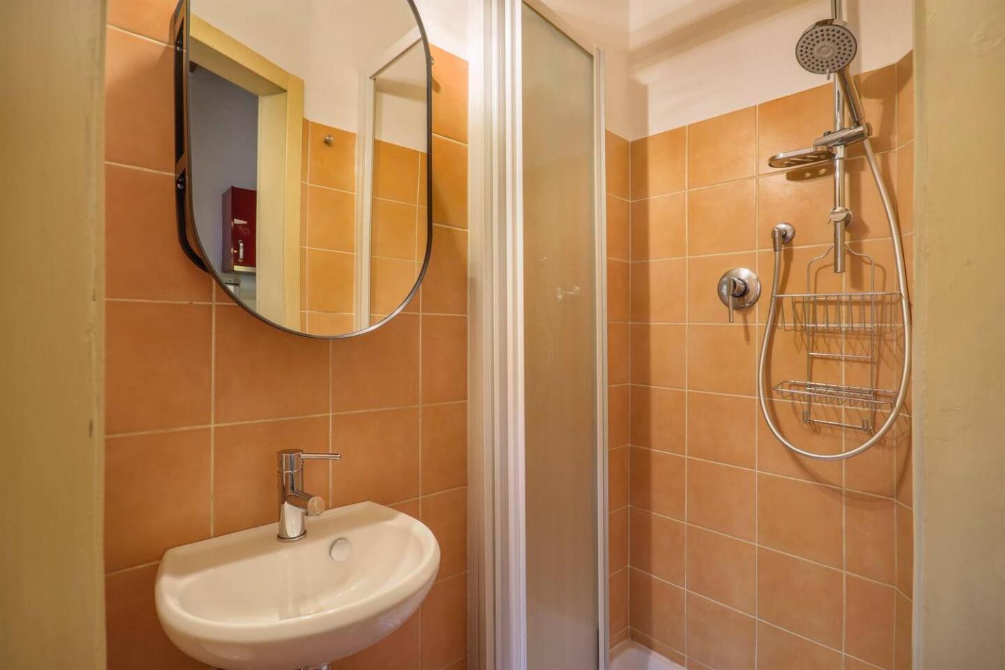 Lovely Cozy Flat 2 Bedrooms Appartamento *