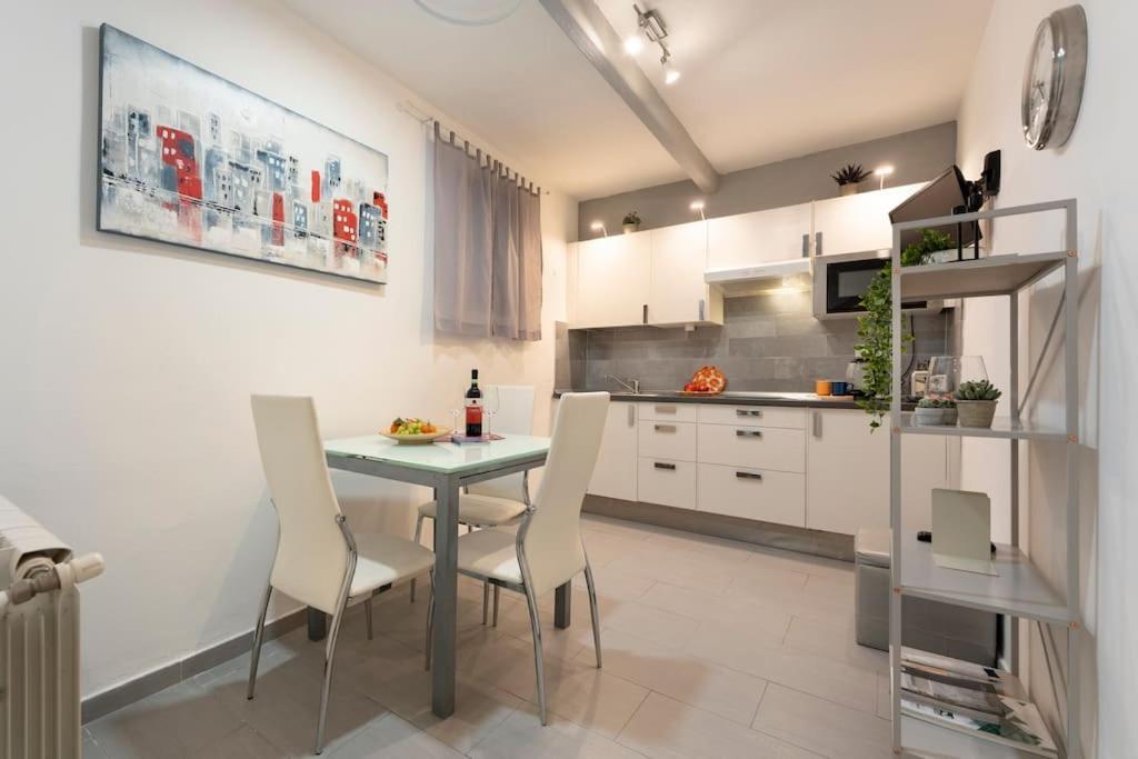 Keys Of Italy - Macci 41 - Sant' Ambrogio One Bedroom Flat Appartement *