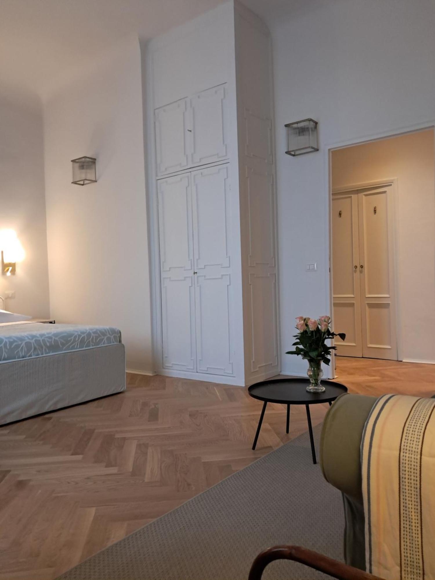 Palazzo Capponi Alle Rovinate Apartment Florence