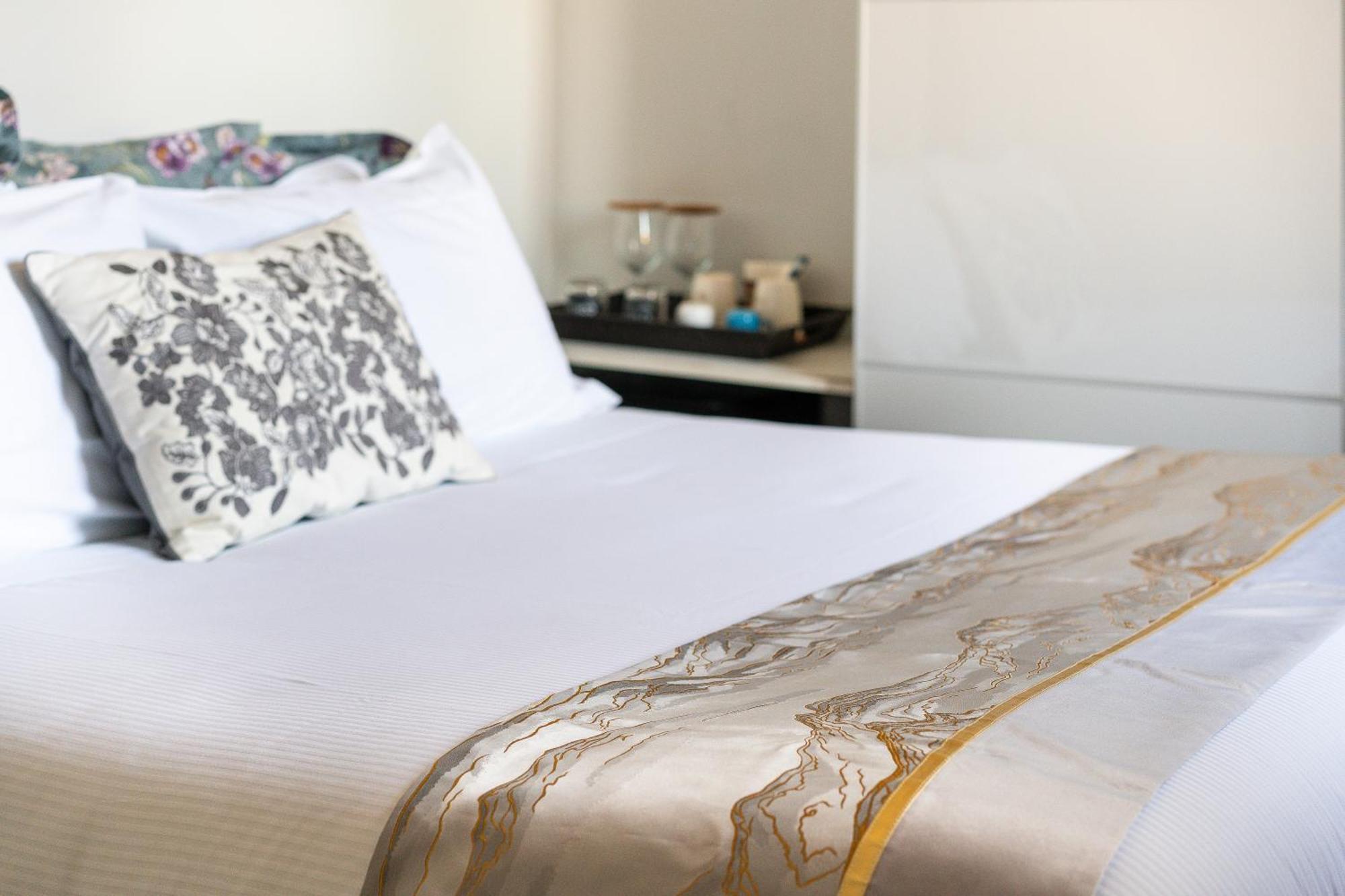 View Boutique - Milu Holidays