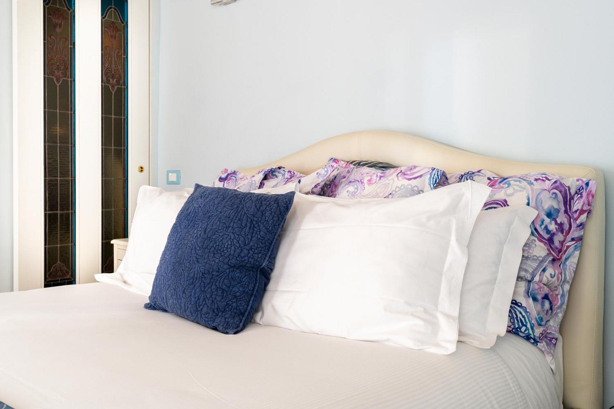 View Boutique - Milu Holidays
