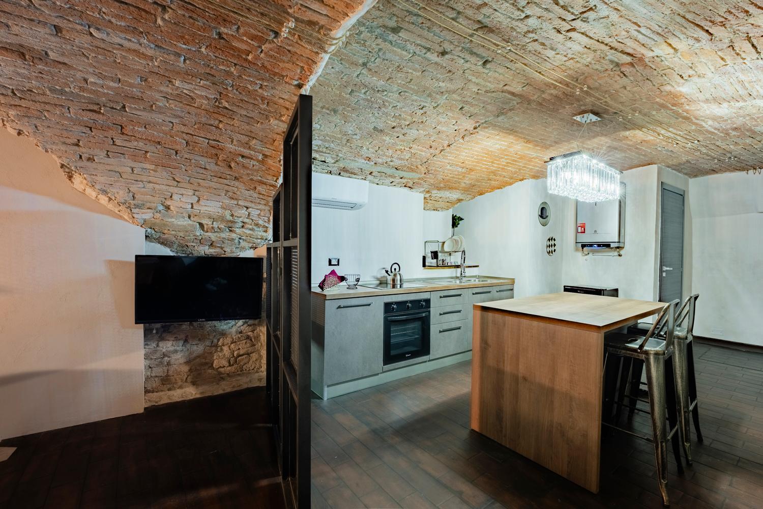 Secret Apartment *
