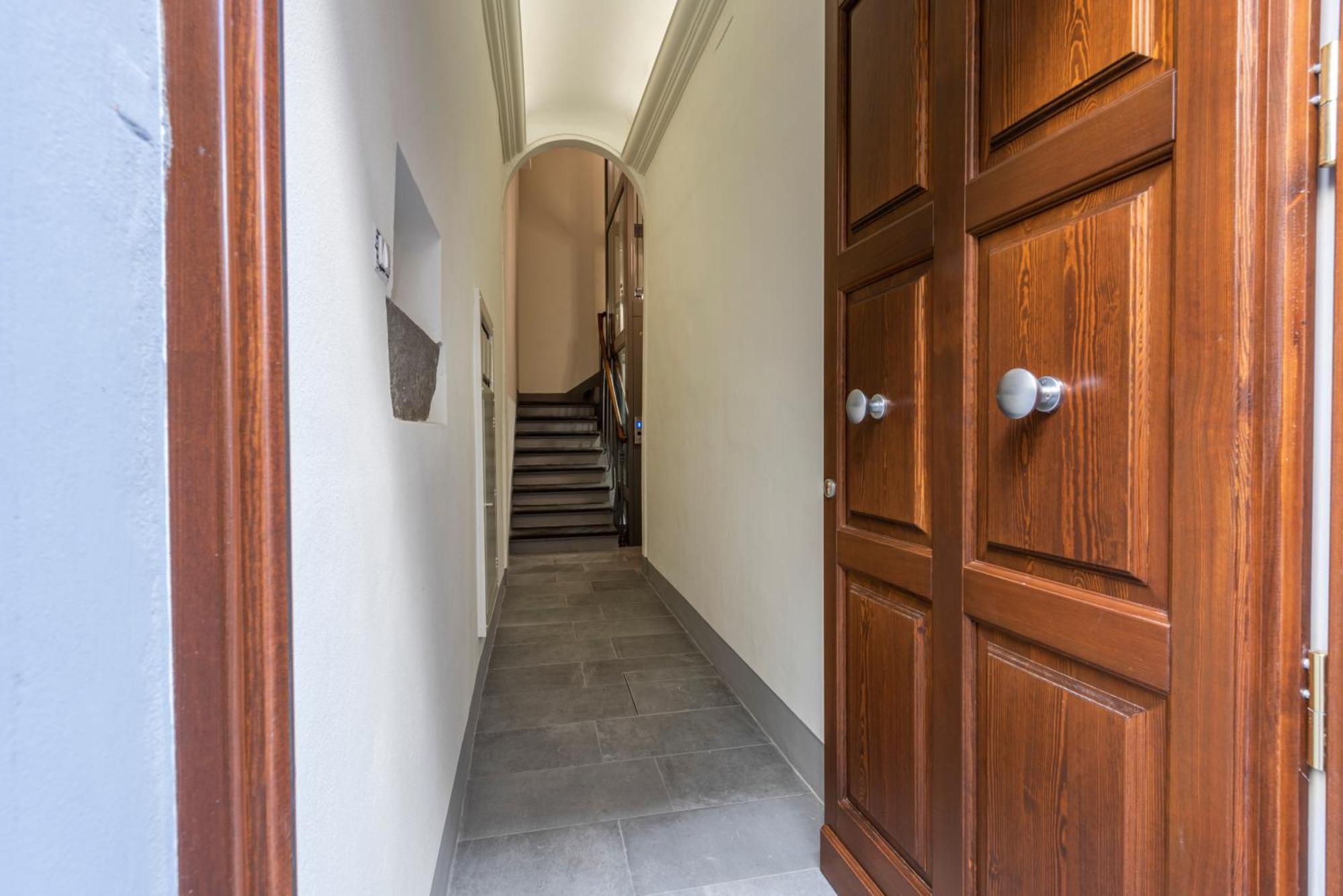 Cosy In Glamorous Santo Spirito Appartement