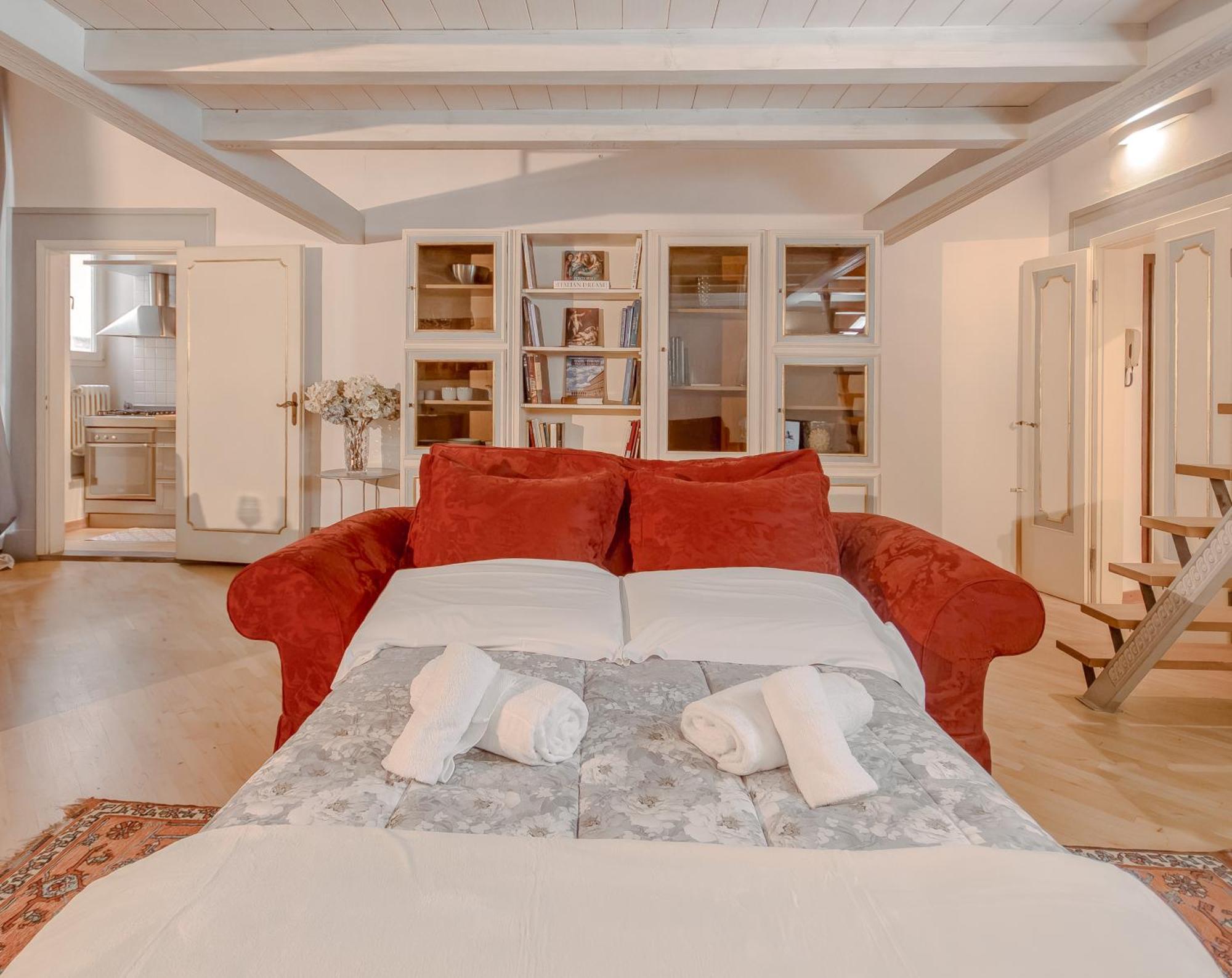 Elegant Loft Serragli * Florence
