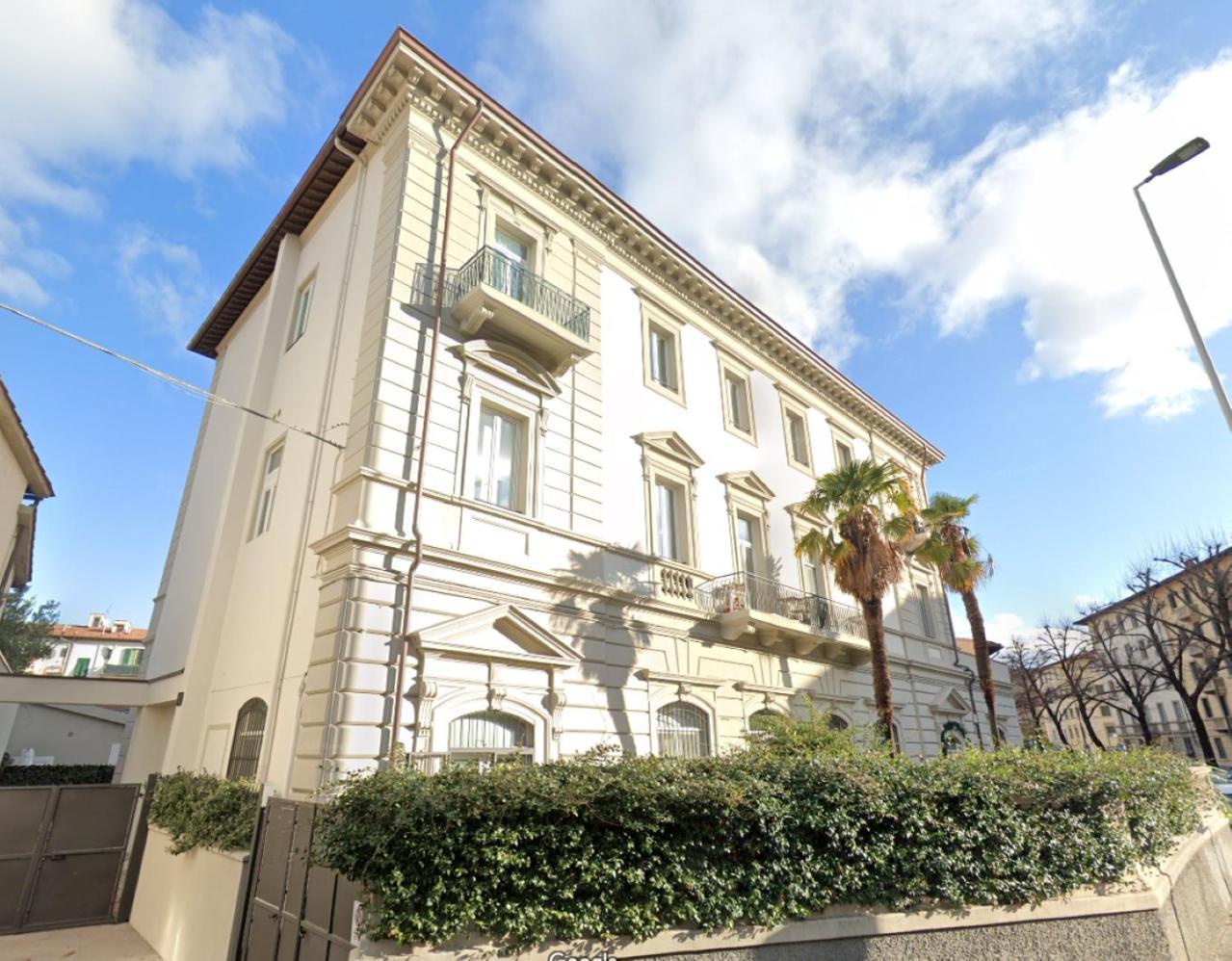 Glamour Toselli Appartement *