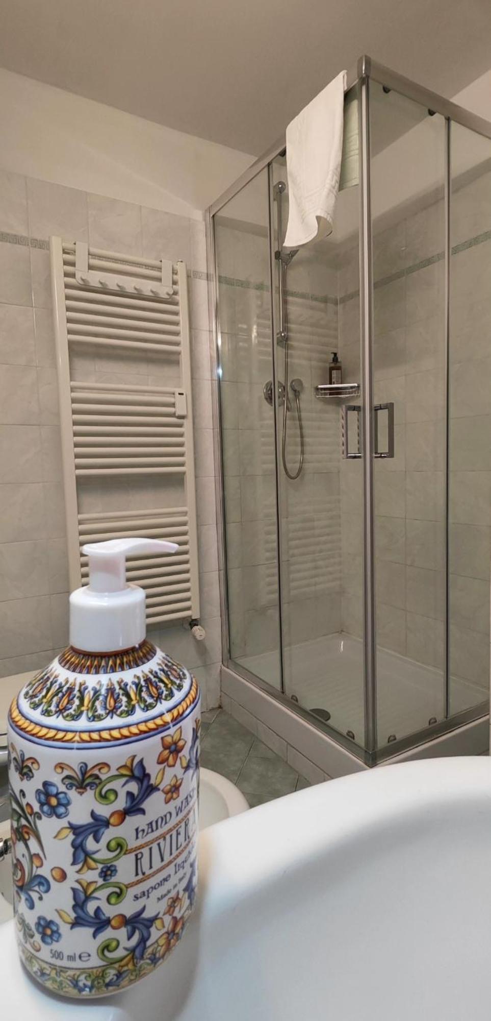 Apartamento Gemme Fiorentine In Front Of The Train Station 5 Minutes From The Centre Free Parking