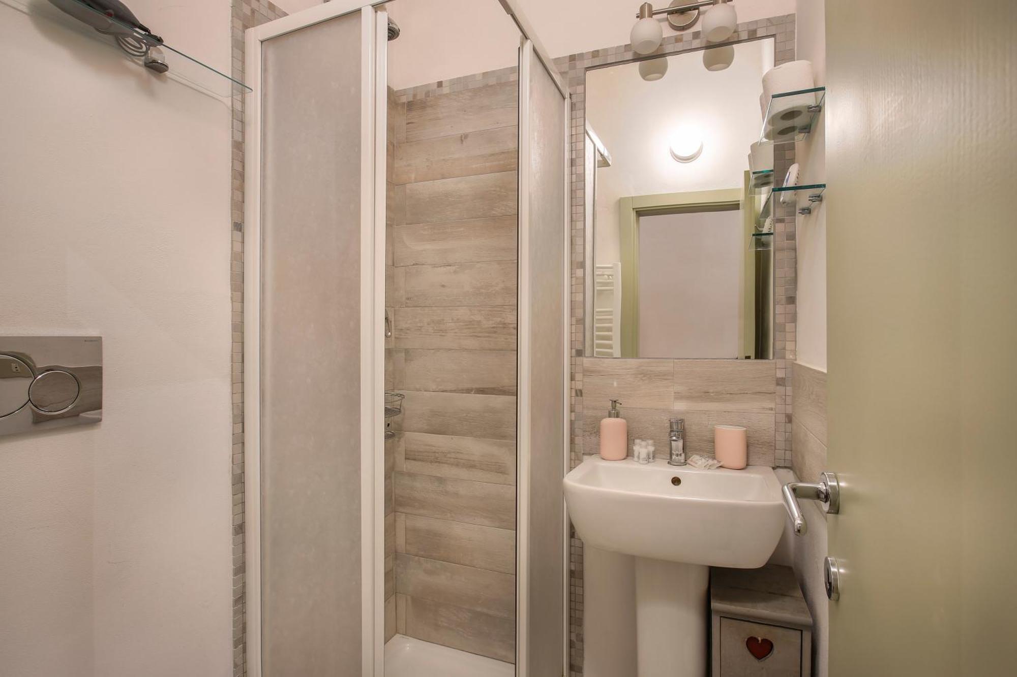 Appartement Santa Croce 2 Bedroom *