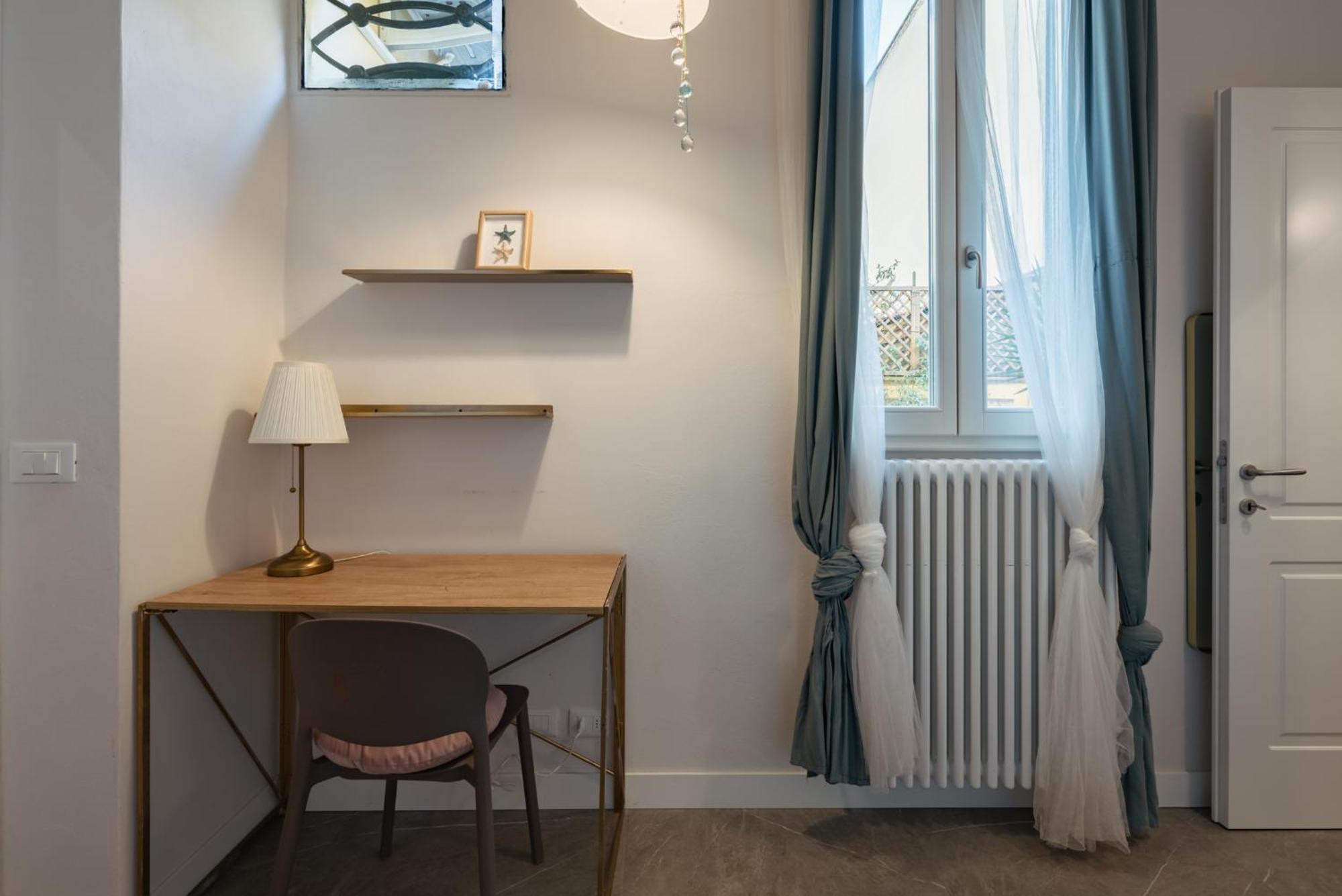 Blu's House In * Florence