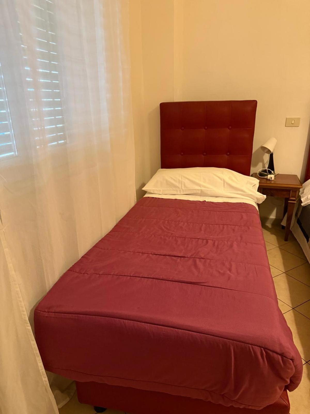 Simple Apartment *