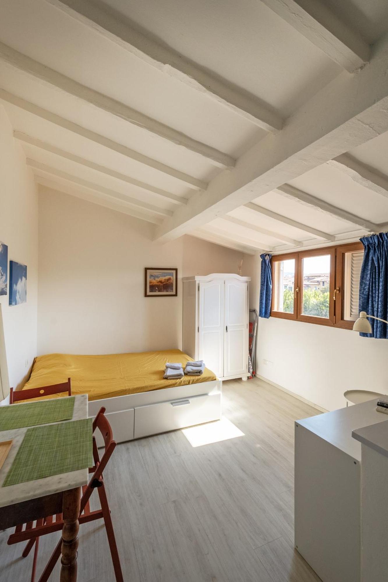 Laura- Cozy Appartement Florence