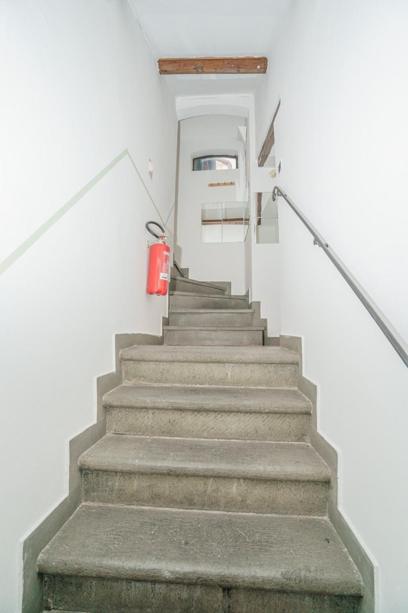 Pretty Alfani Apartment Florenz