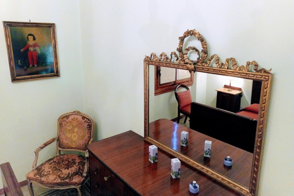 Nobility In The Heart Of Florence! Appartement *