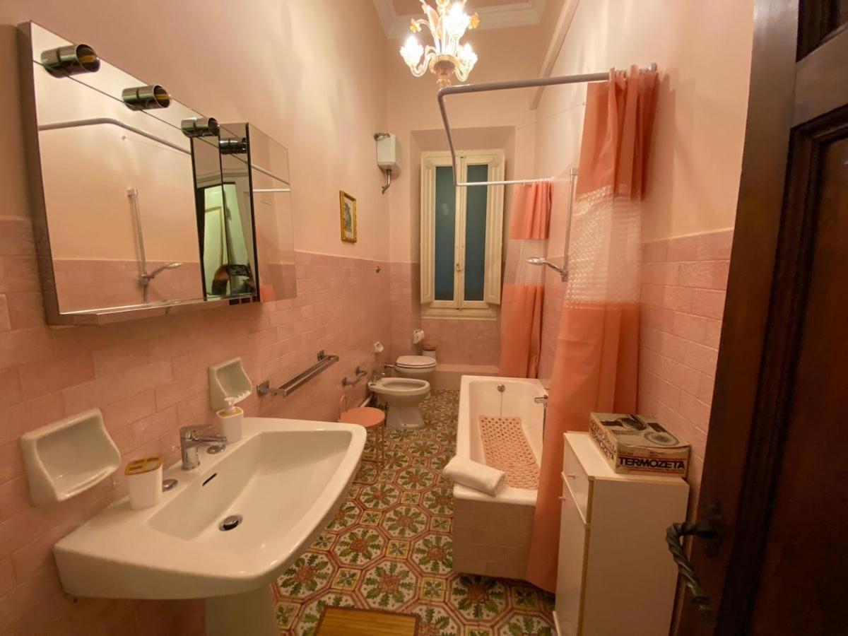 Nobility In The Heart Of Florence! Appartement Florence