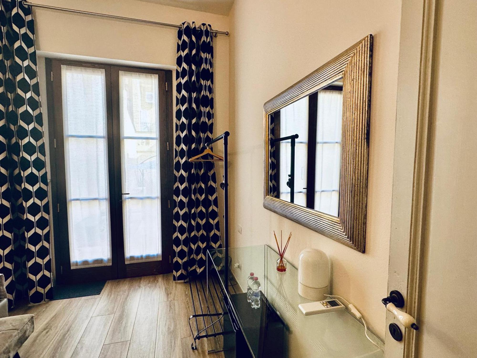 Maison d'hôtes Cozy With Ensuite & Outdoor Space Florence