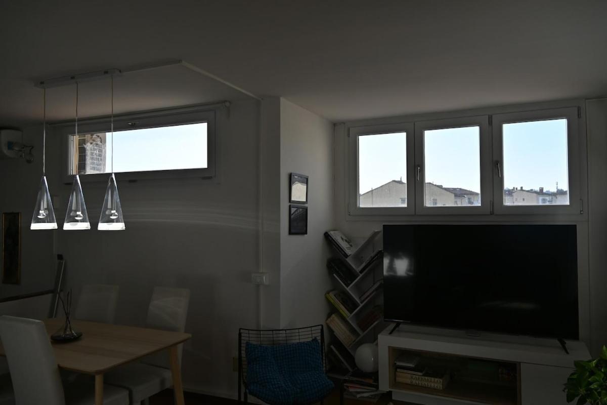 Appartement Small Penthouse With A Terrace *