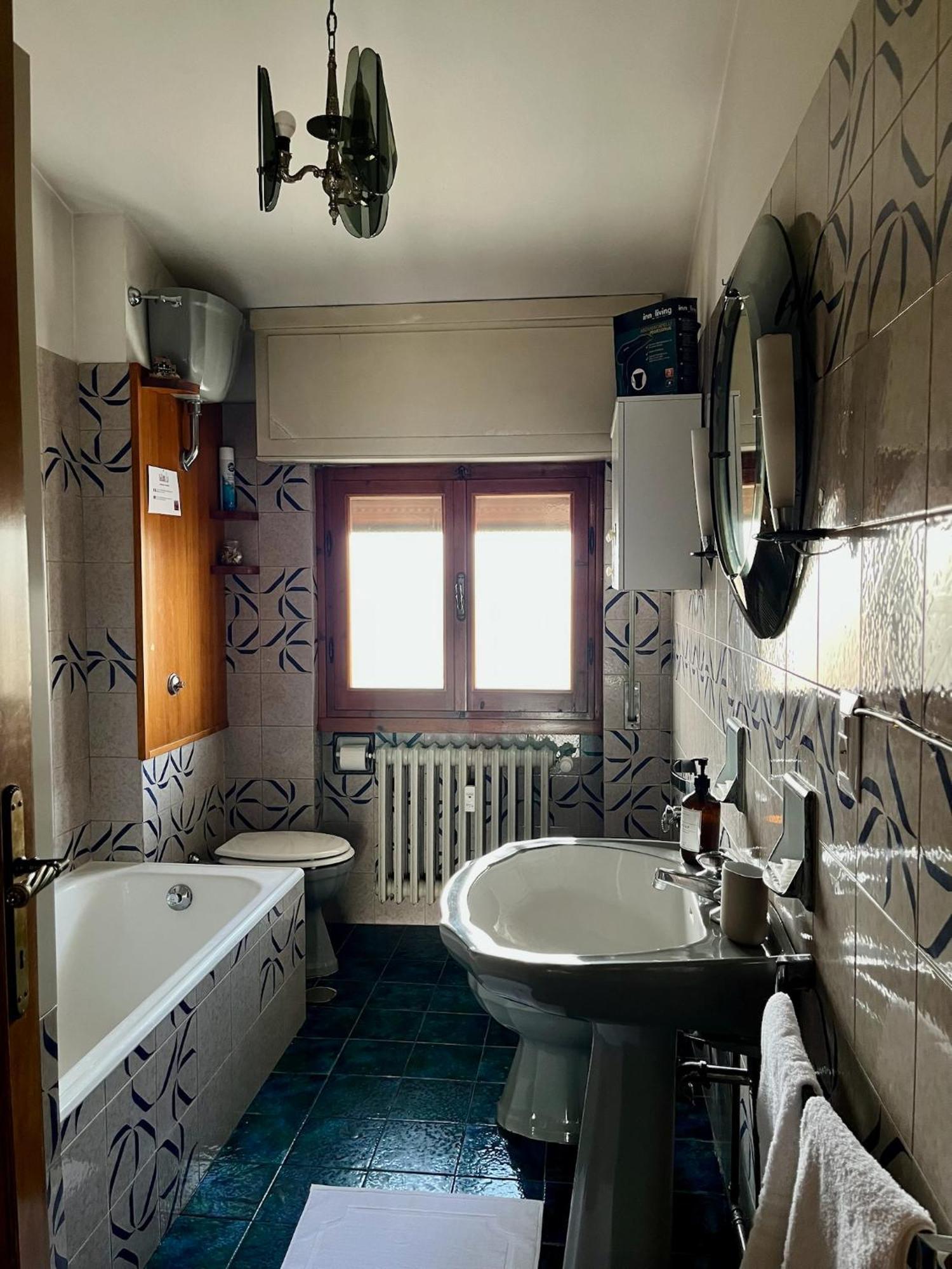 Settesanti Vintage Attic