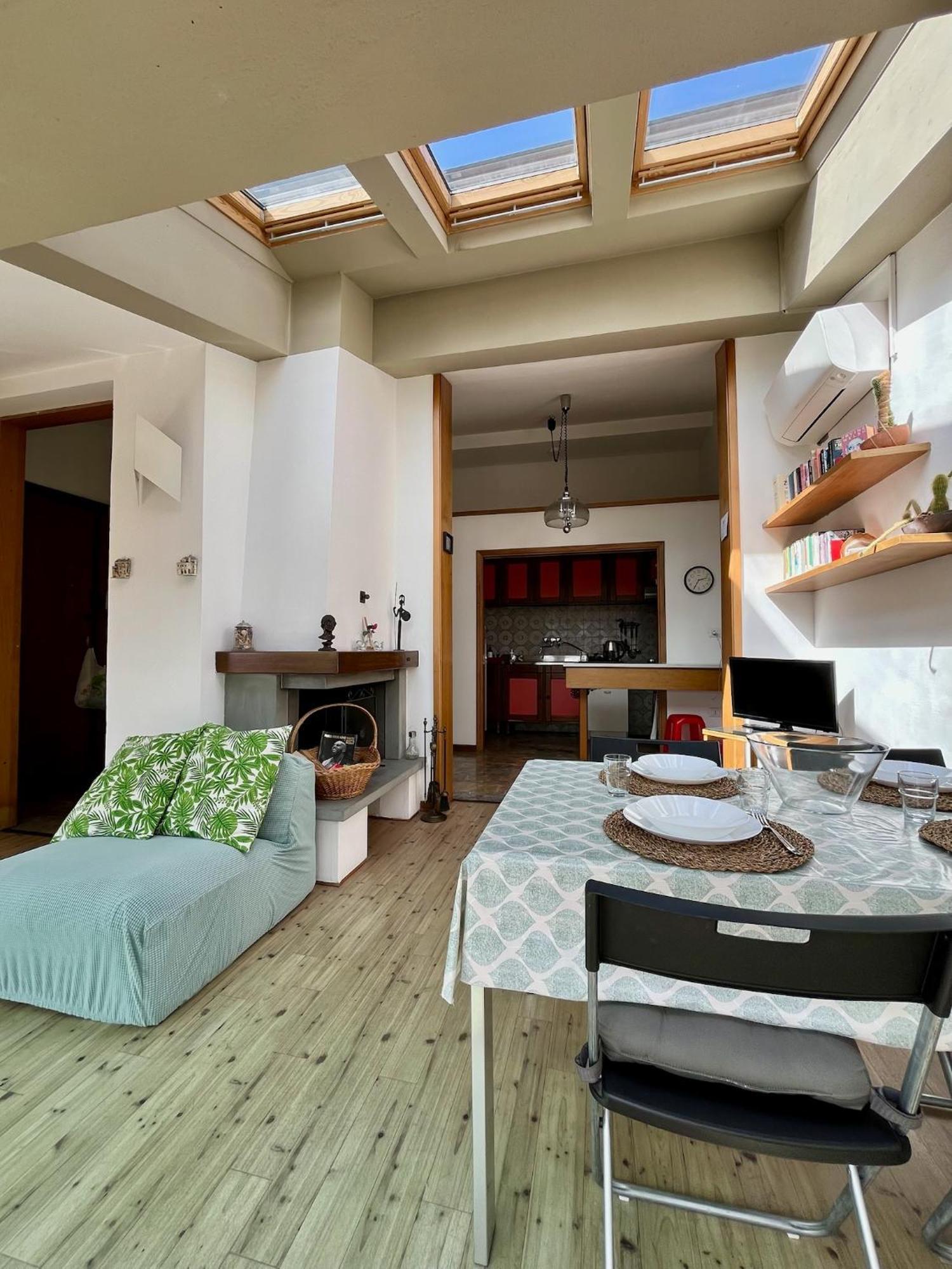 Settesanti Vintage Attic Apartment Florence