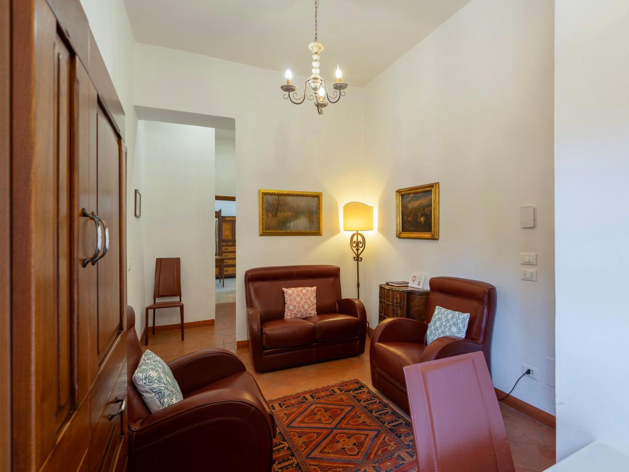 Giglio & Viola Borgia Apartment