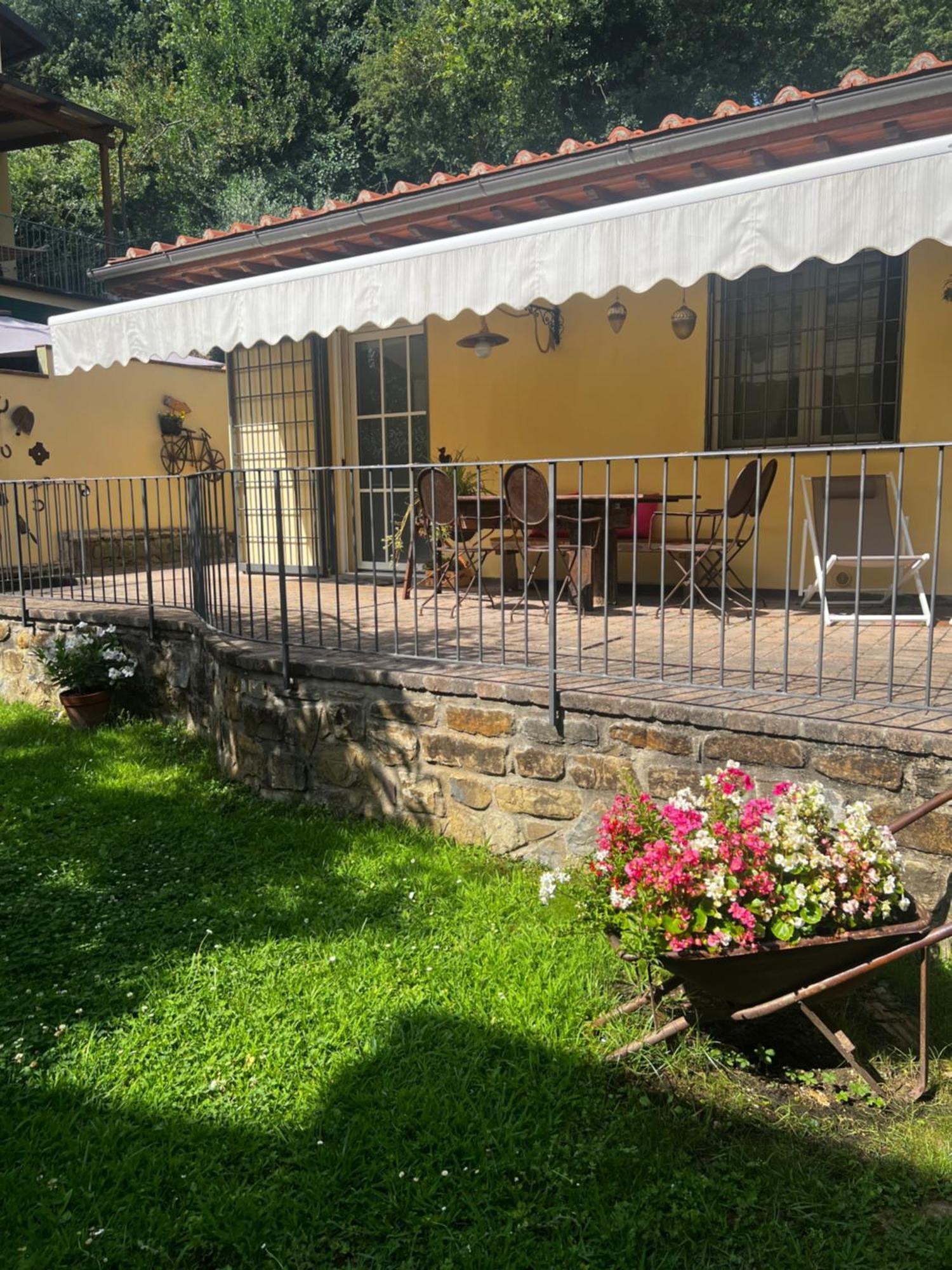 Casa vacanze La Serra Sognante, Un Rifugio Incantevole Tra Natura E Relax Firenze