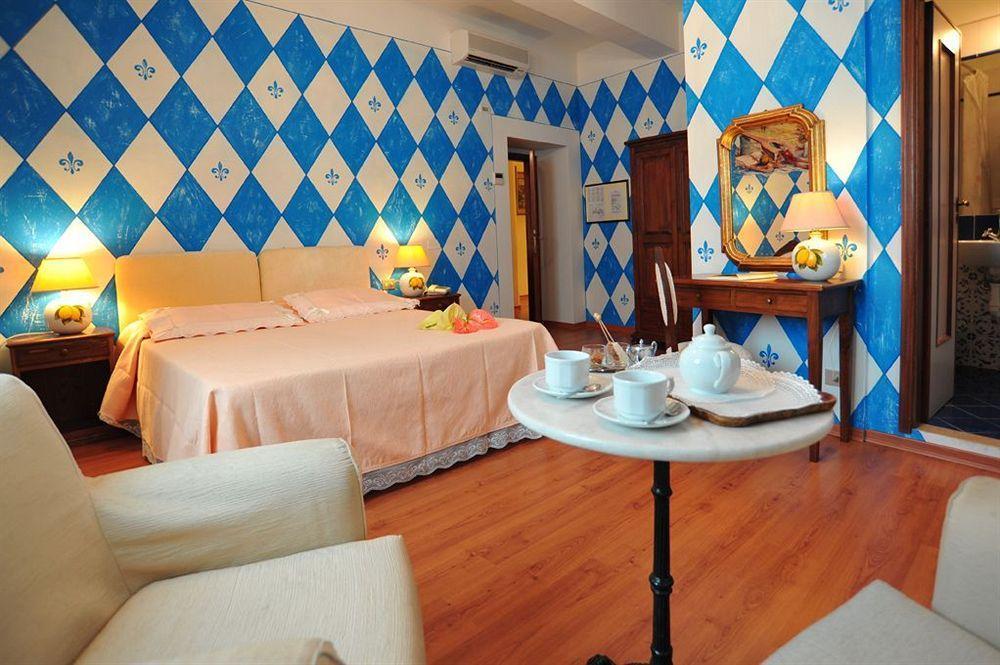 Albion 3* Florence