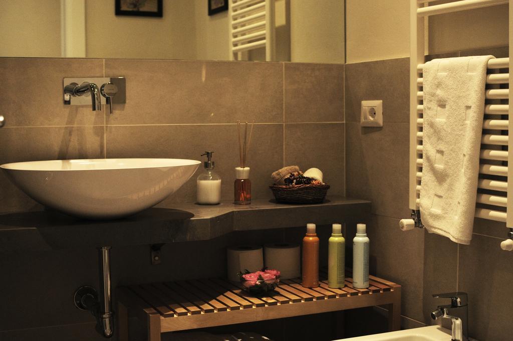 Isola D'arno Bed & Breakfast Florence