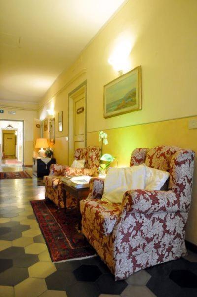 Casa de hóspedes Bellevue House 3*