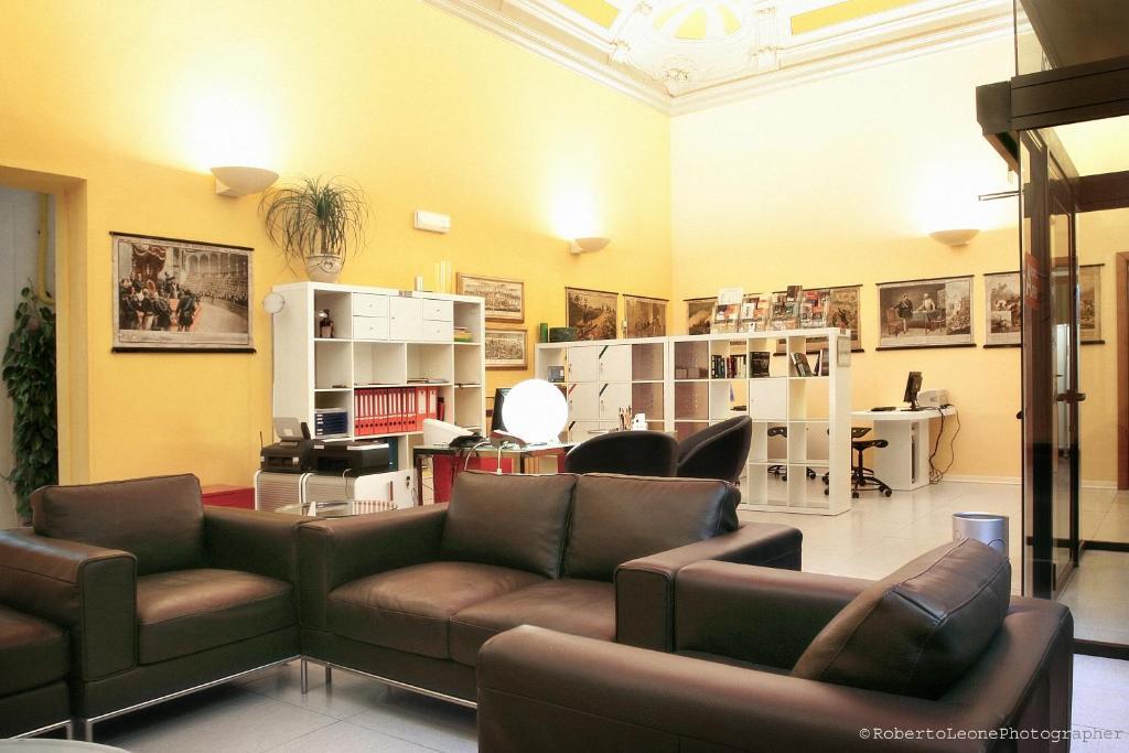 Hostel Academy
