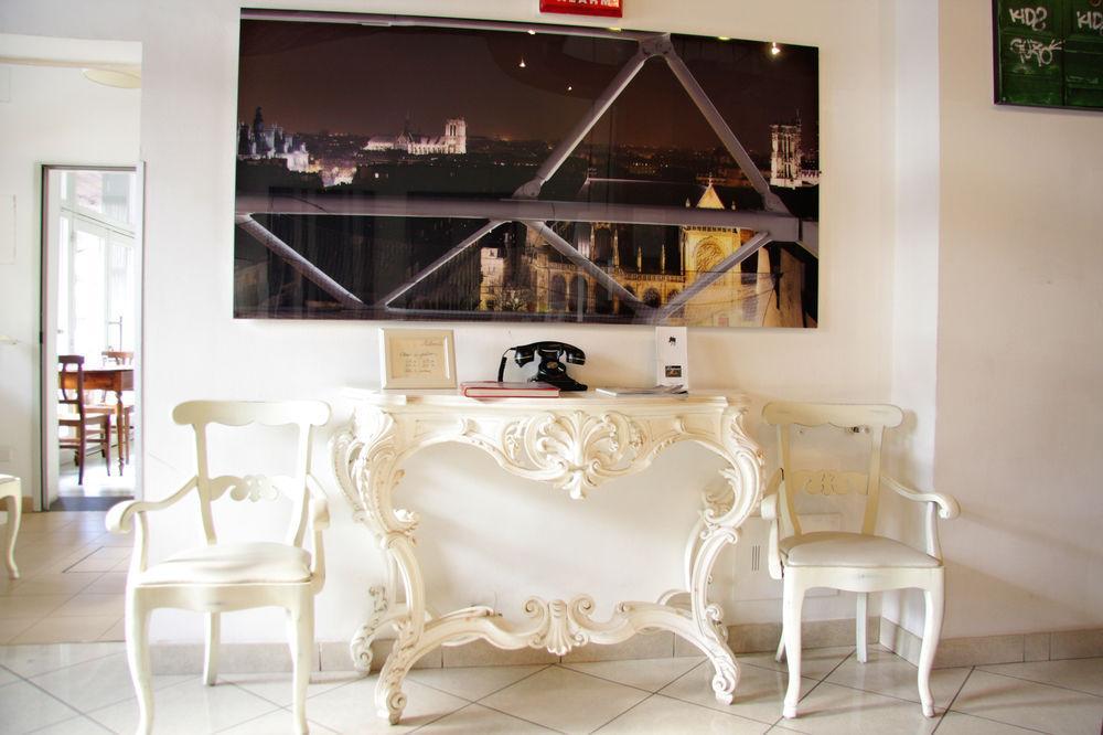 Alex Hotel