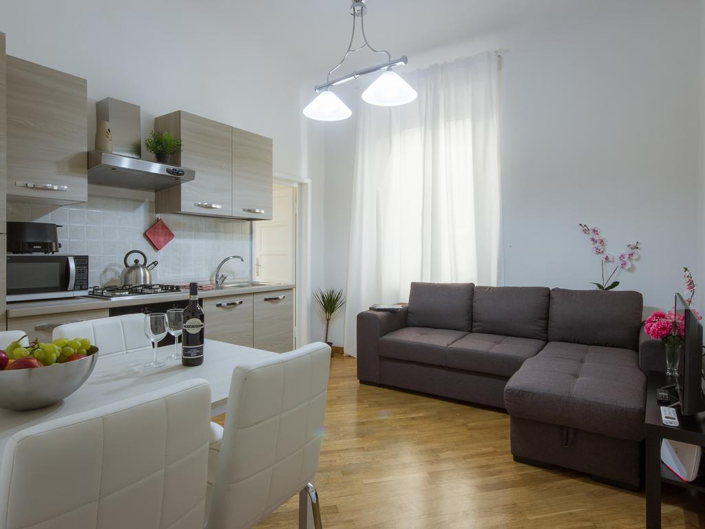 Canacci Stylish 2 Bedroom * Firenze