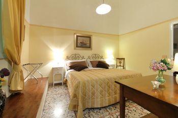 Residenza Maglioni Al Battistero 2*